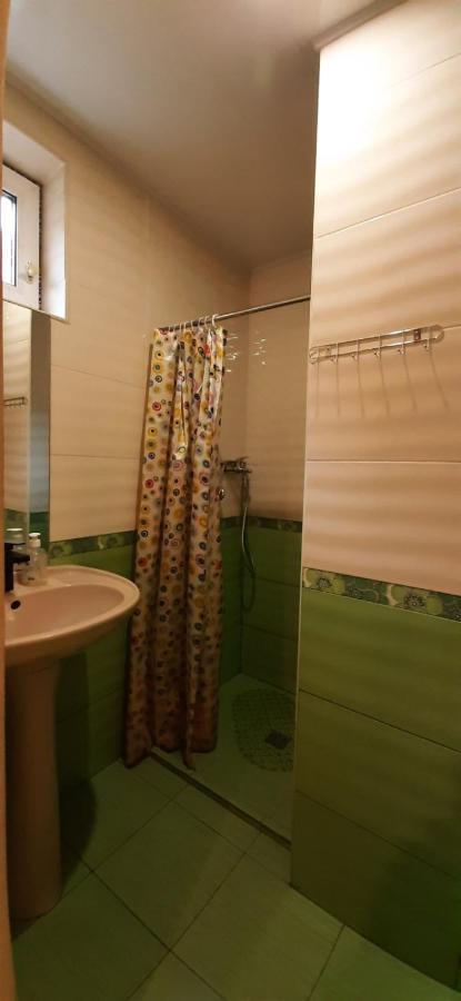 Дом С Удобствами, Возле 3 Городской Больницы Tcherkassy Extérieur photo